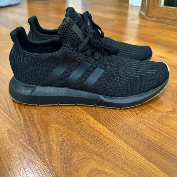 Adidas SWIFT RUN 1.0 SHOES, Black, US 10.5 - Picture 6 of 10
